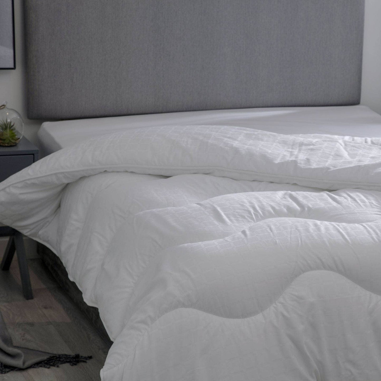 Homeware - Hotel Luxury 13.5 Tog Duvet -