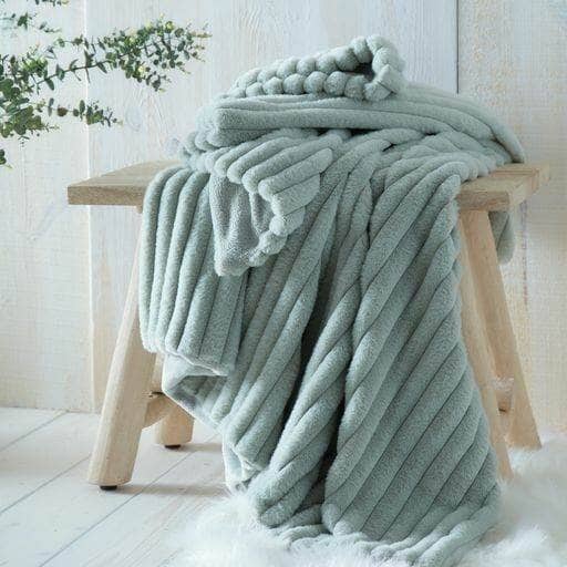 Homeware - Morritz Throw - Green - 60009540