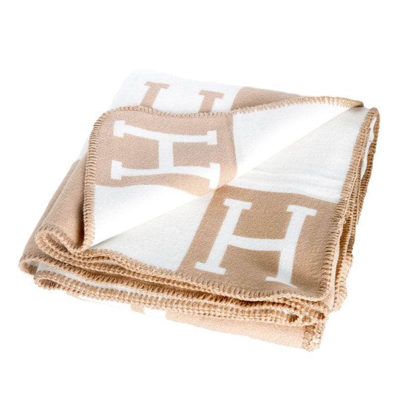 Homeware  -  Letter H Throw - Natural  -  60007739