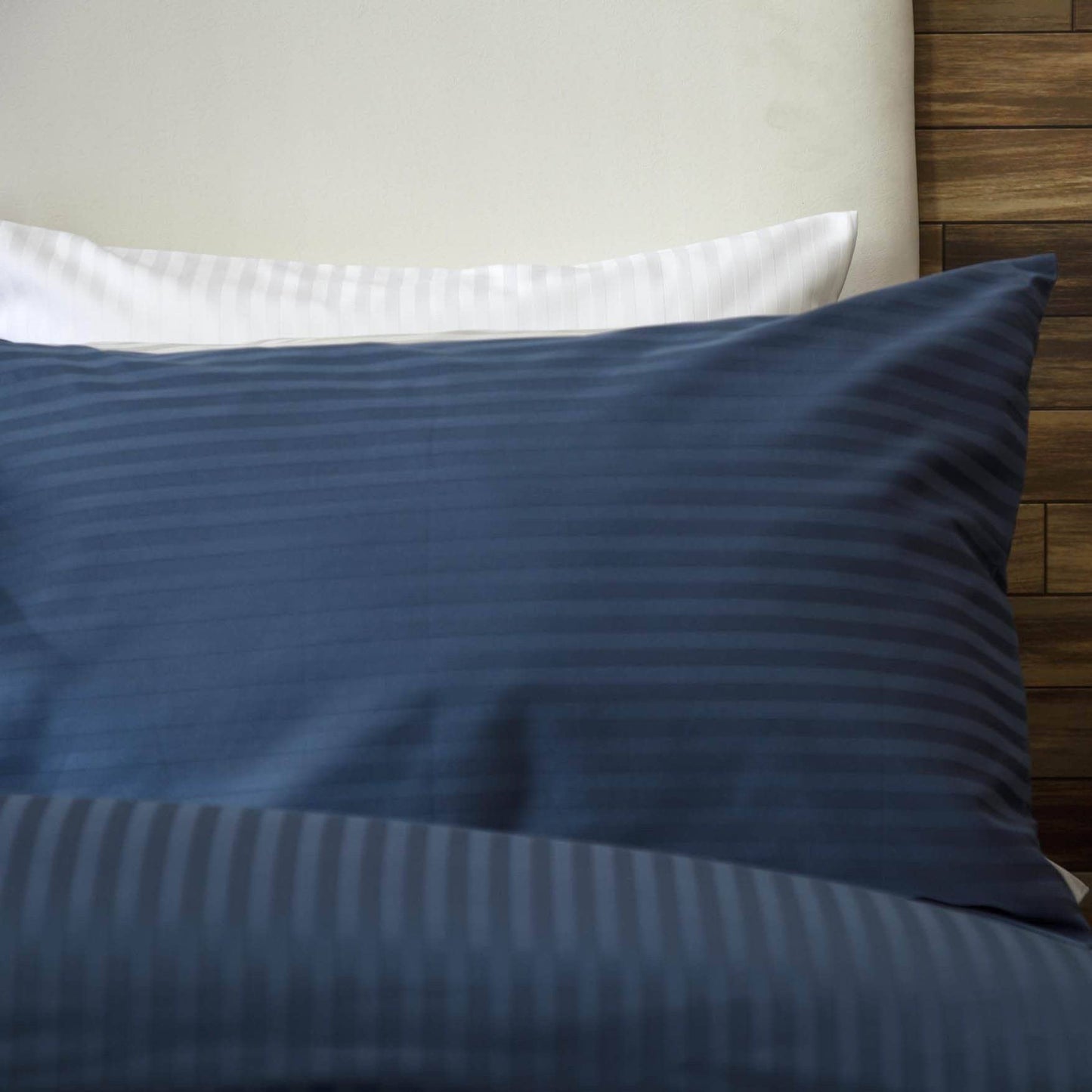 Homeware - BELLEDORM 540TC HOTEL STRIPE DB FTD15 NAVY ECHOTEL540FT15DNY -