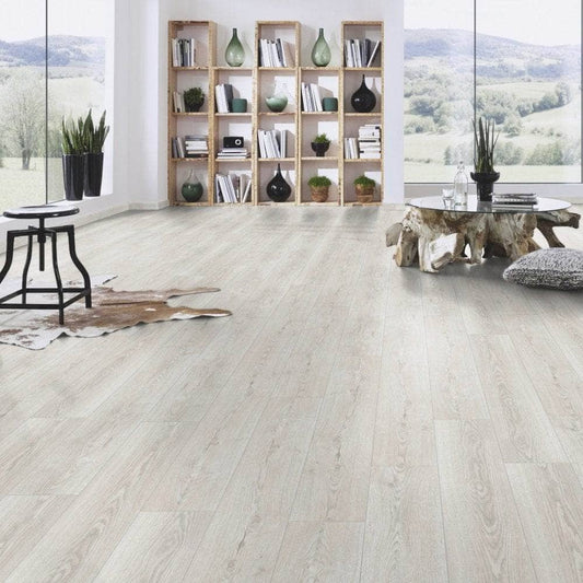 Flooring & Carpet  -  Krono Supernatural Misty Sterling Oak 8mm Laminate Flooring (2.22m² Pack)  -  60003738