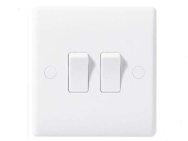 DIY - Nexus Moulded White Double Switch - 50110709