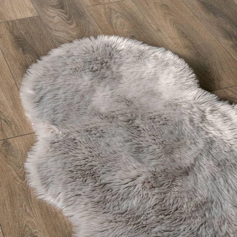 Rugs - Auckland Silver Faux Fur Rug - 70x200cm - 50143436