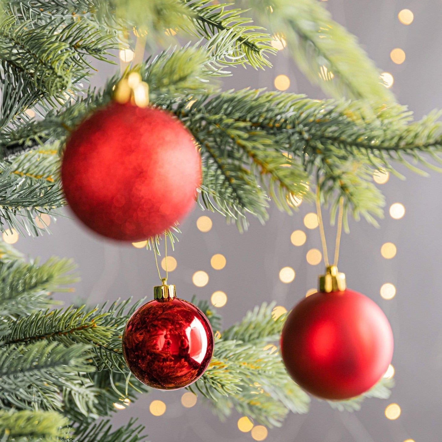 Christmas - Red Shatterproof Shiny, Matt & Glitter Baubles - 10 pack - 50110999