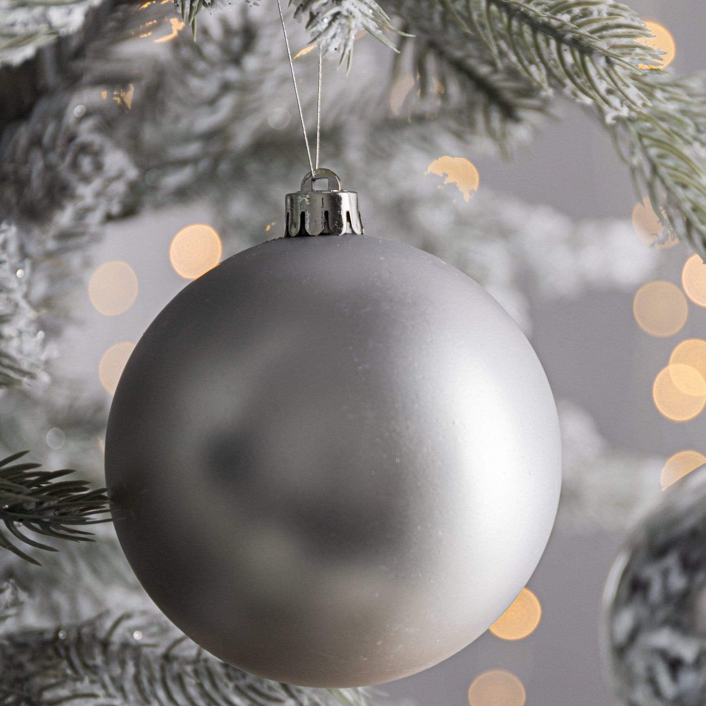 Christmas - Silver Shatterproof Shiny & Matt Baubles - 4 pack - 50121556