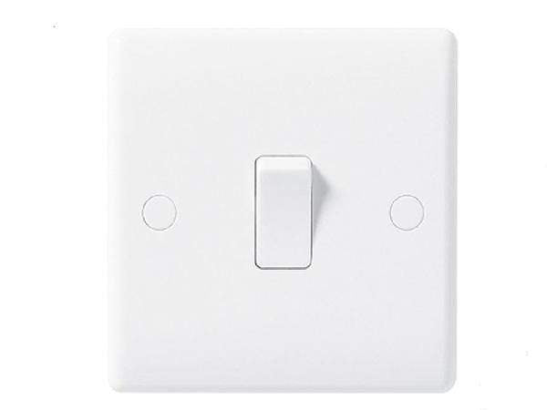 DIY - Nexus White Moulded Single Switch - 50110708