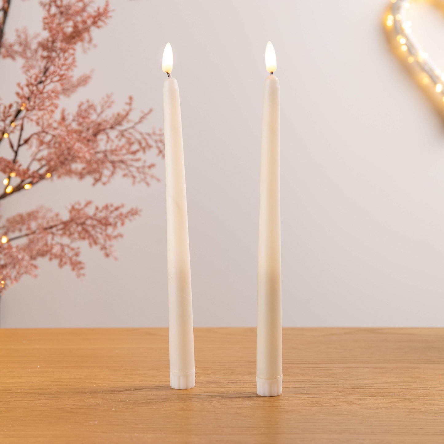 Christmas - 2 Piece Flicker Flame Tapered Candles - 60001019
