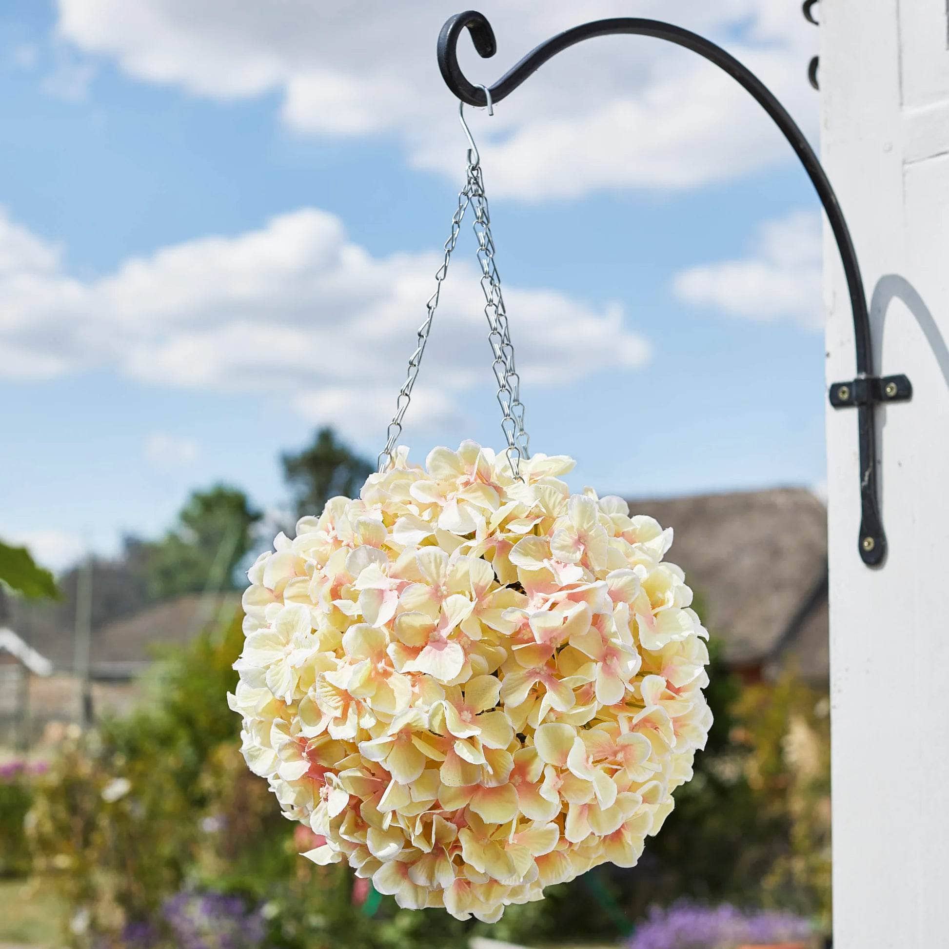 Clearance  -  Smart Topiary Hanging Ball Hydrangea 30cm  -  50152746