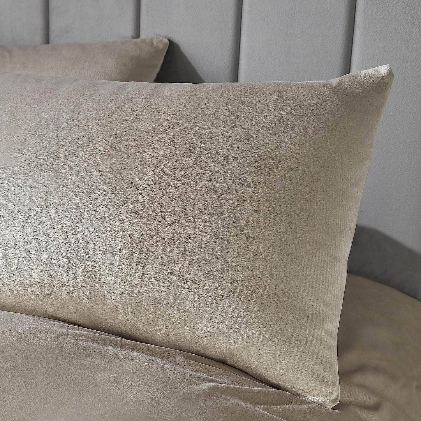 Homeware  -  Montrose Duvet Set - Linen  - 