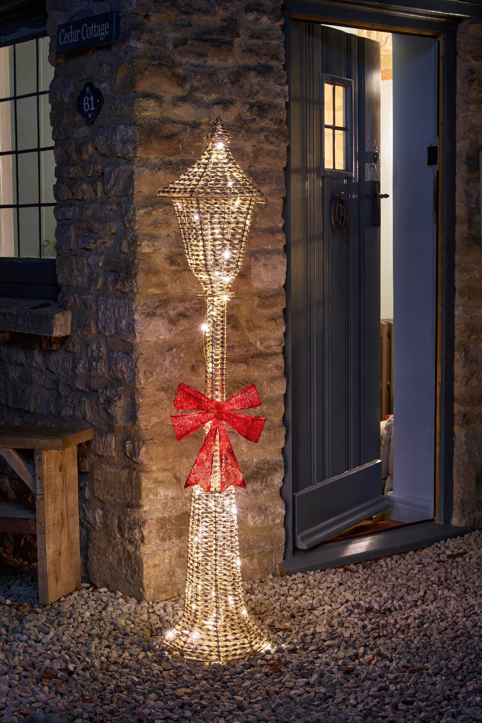 Christmas  -  Gold Glitter Twist Lamp Post - 150cm  -  60012350