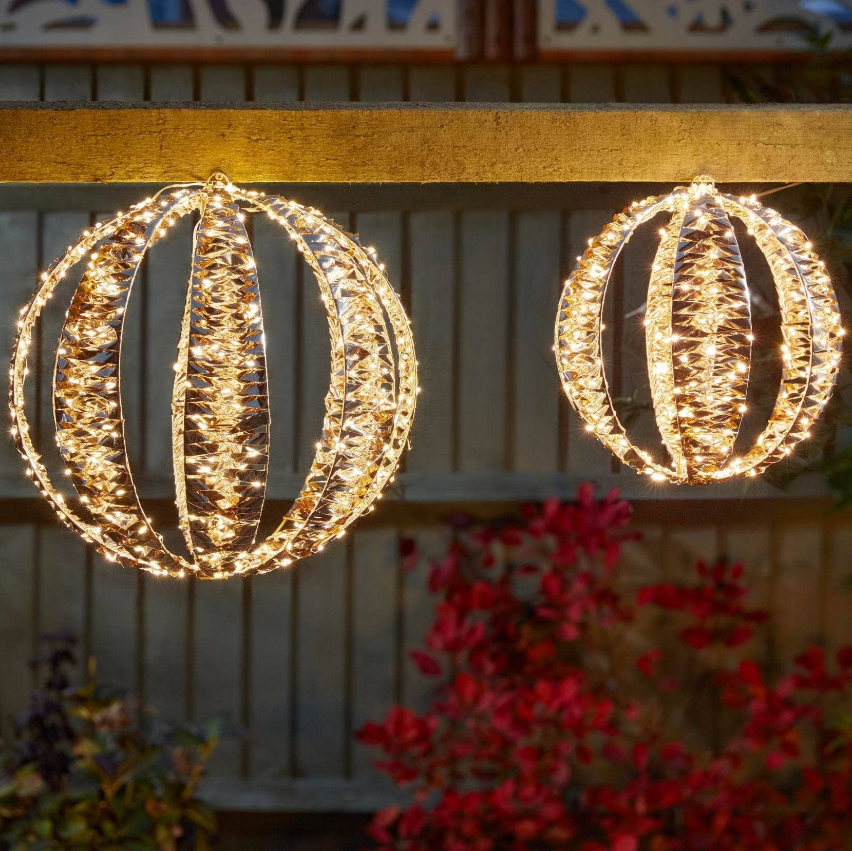 Christmas  -  Goldtwist Globe 40cm  -  60418200