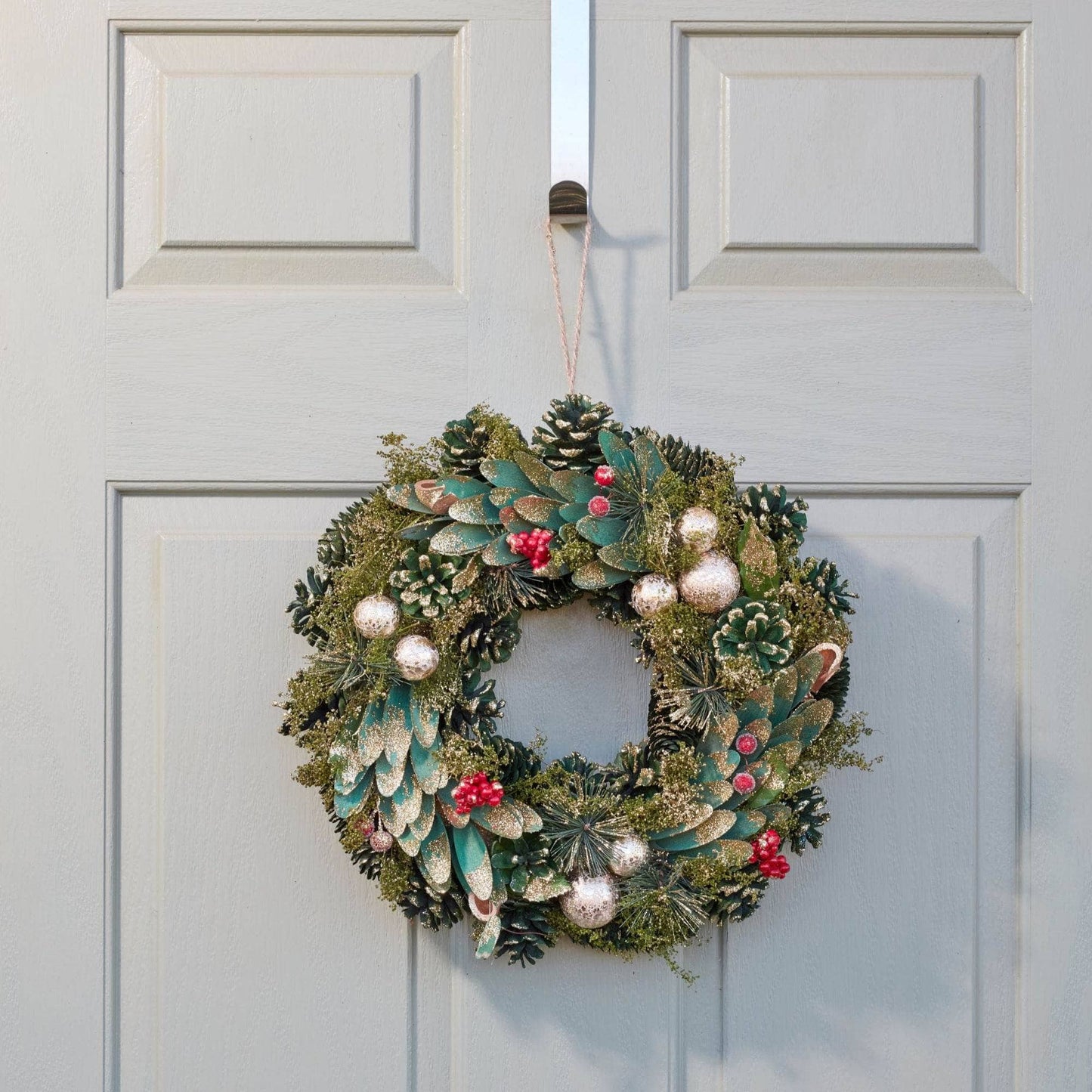 Christmas  -  Bauble Pine Wreath - 50cm  -  60418226