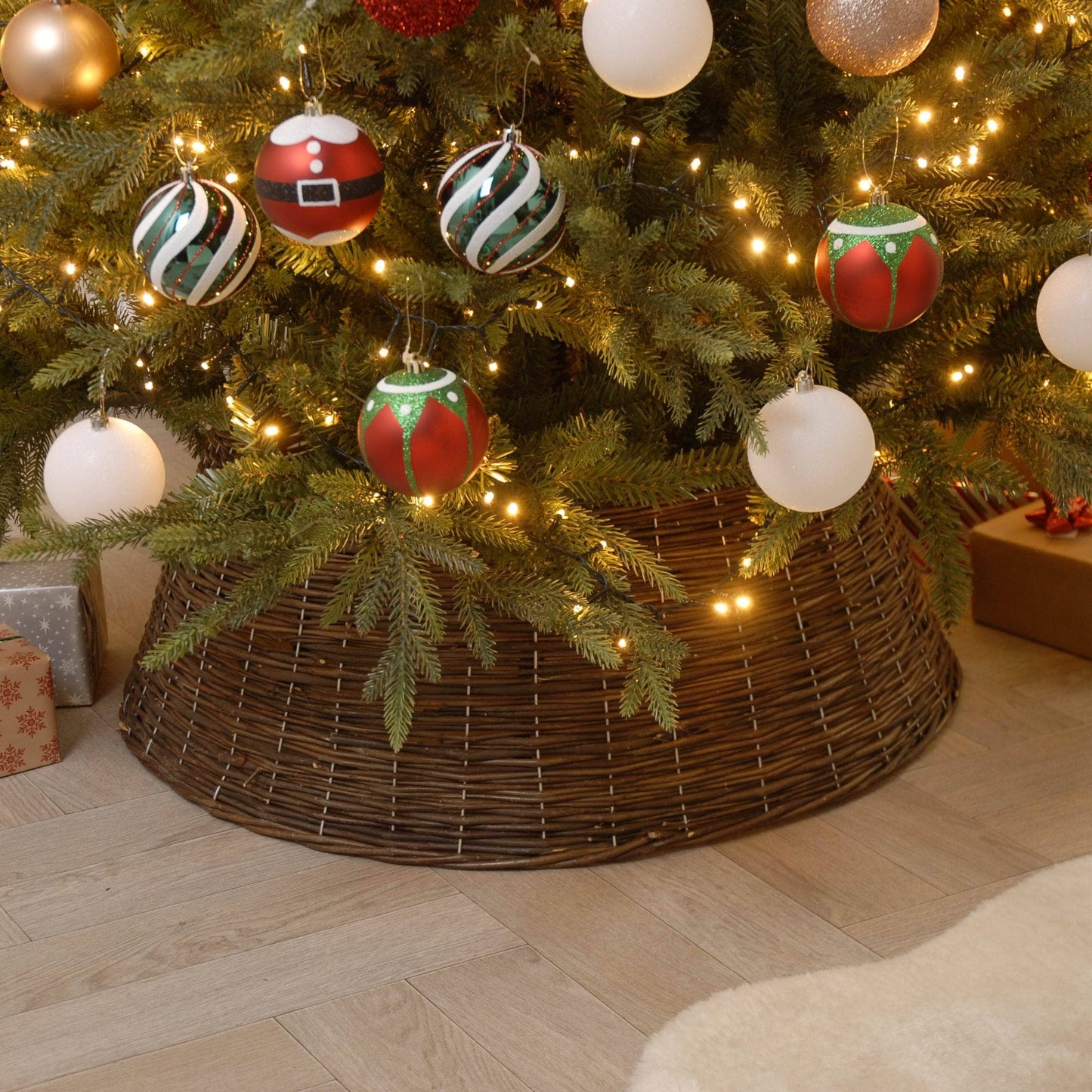 Christmas  -  Natural Willow Christmas Tree Basket - 50 x 70cm  -  60484012