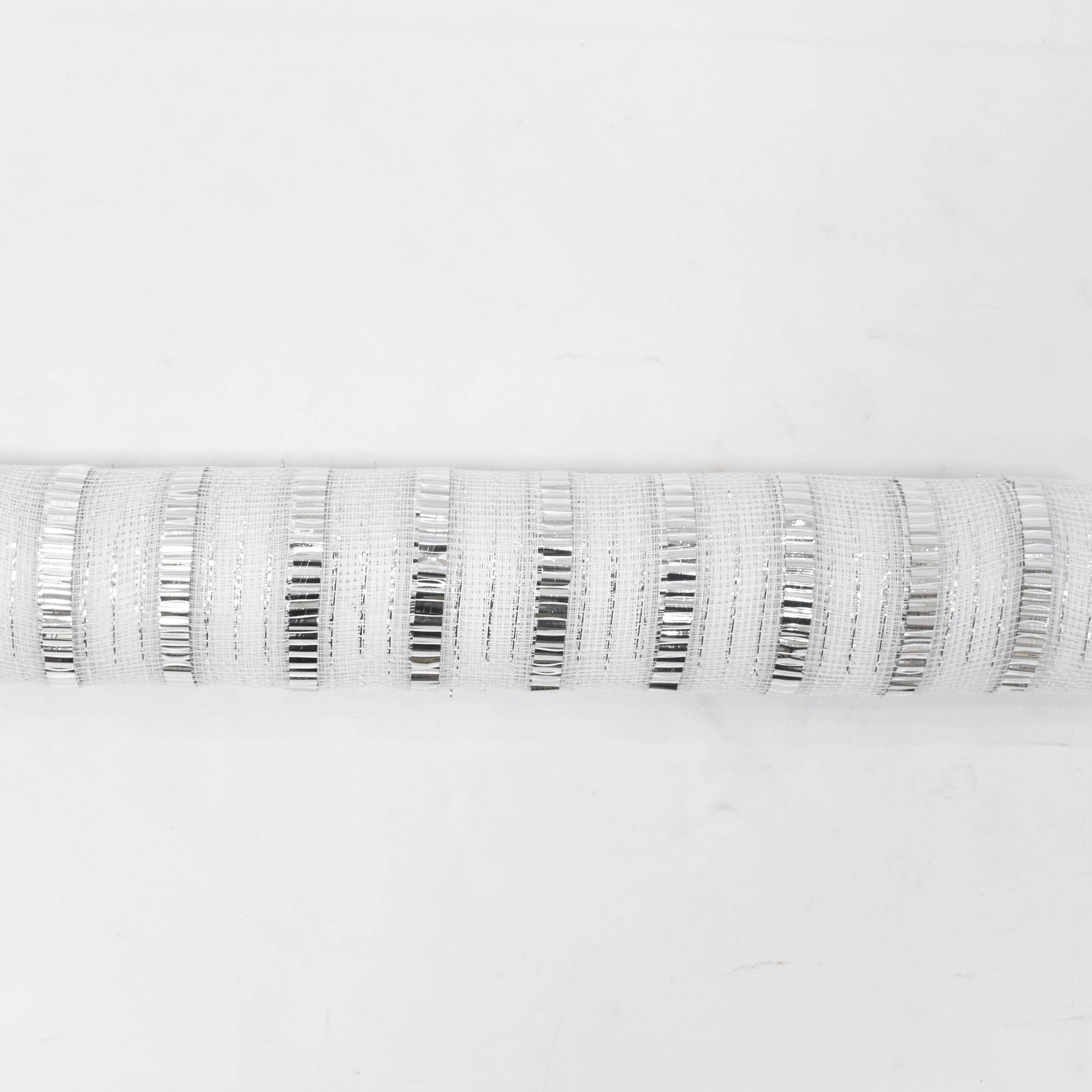 Christmas  -  White & Silver Striped Roll of Fabric - 46cm x 10y  -  60484081