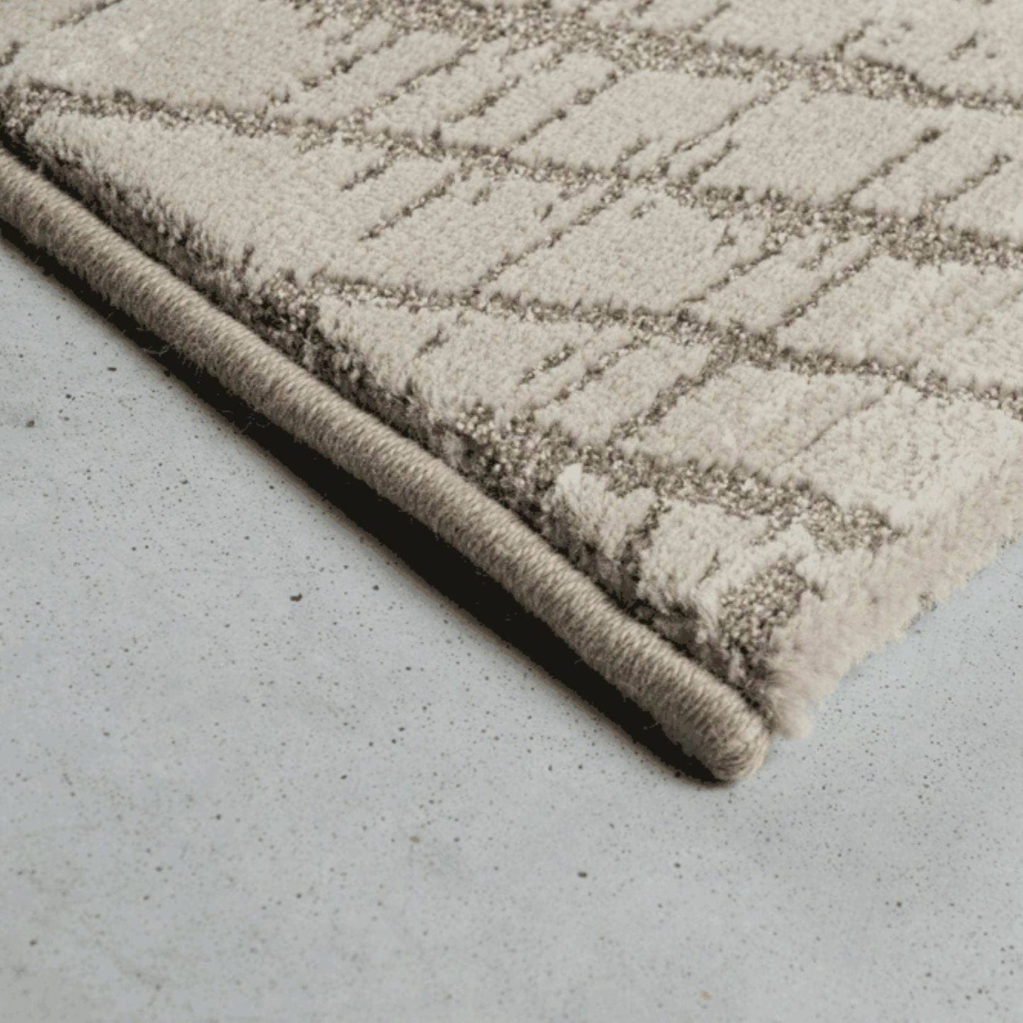 Rugs  -  Oslo 059-0034/6585 Beige African Rug - Various Sizes  - 