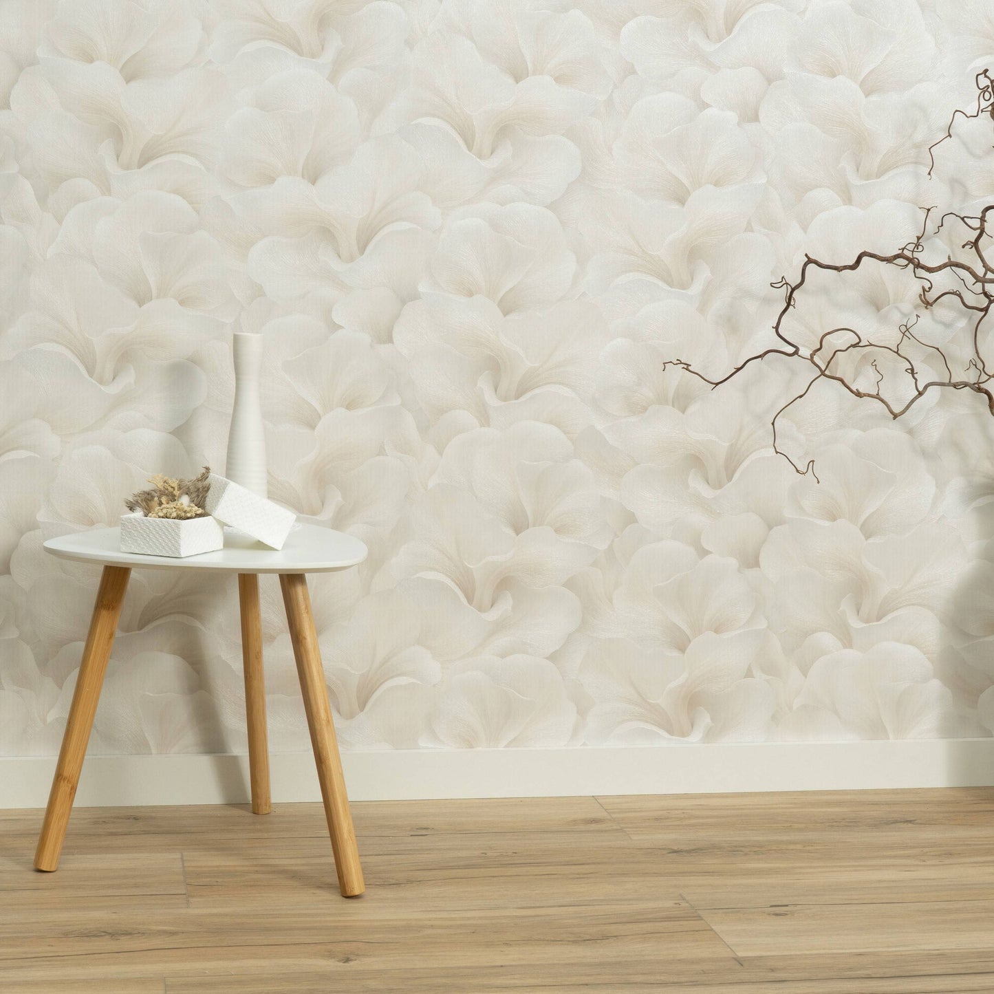 Wallpaper  -  Erismann Floral Glow Beige Metallic Wallpaper - 10527-02  -  60484821