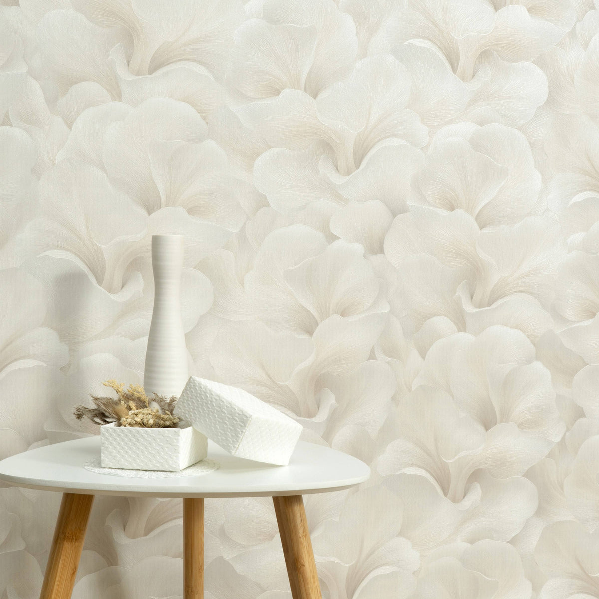 Wallpaper  -  Erismann Floral Glow Beige Metallic Wallpaper - 10527-02  -  60484821