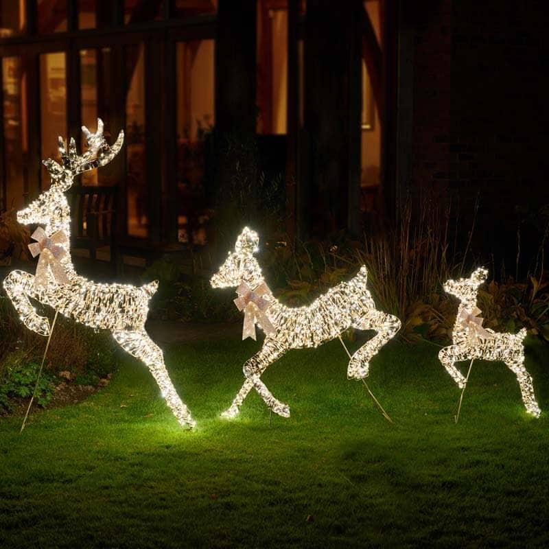 Christmas  -  Goldtwist Leaping Deer Family  -  60487882
