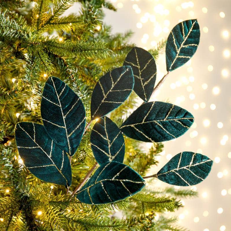 Christmas  -  Green Velvet Magnolia Leaf Spray - 67cm  -  60008720