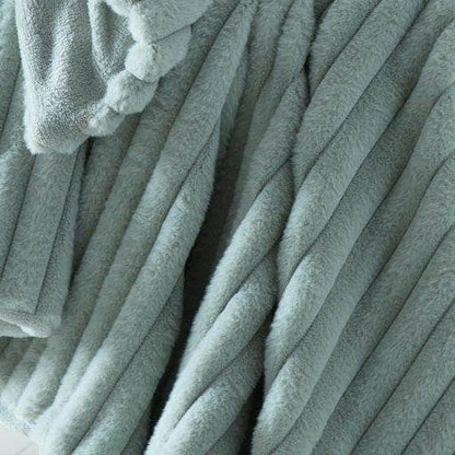 Homeware  -  Morritz Throw - Green  -  60009540