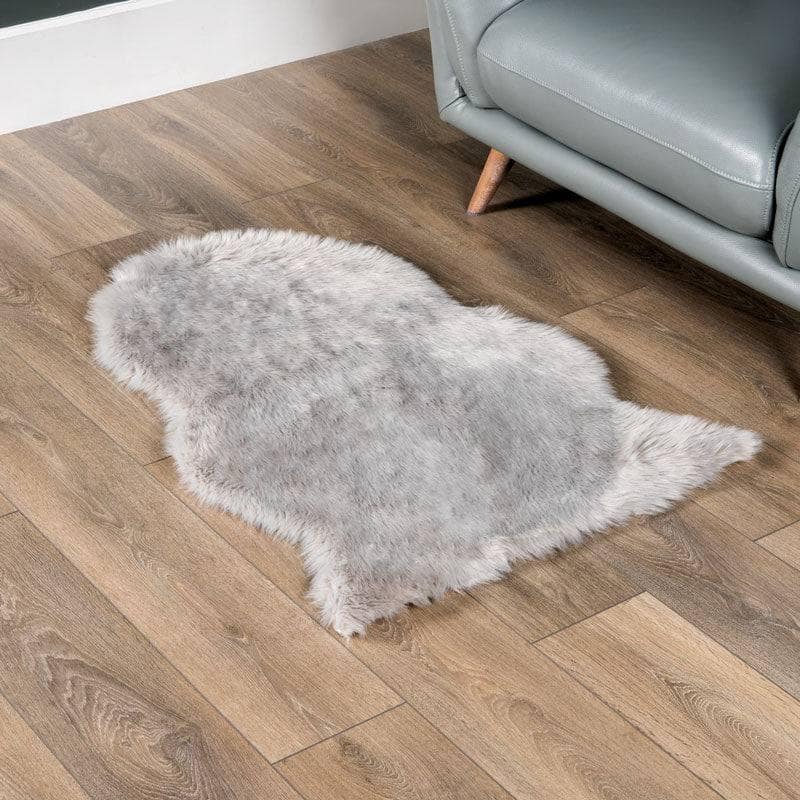 Rugs  -  Auckland Silver Faux Fur Rug - 70x100cm  -  50143430