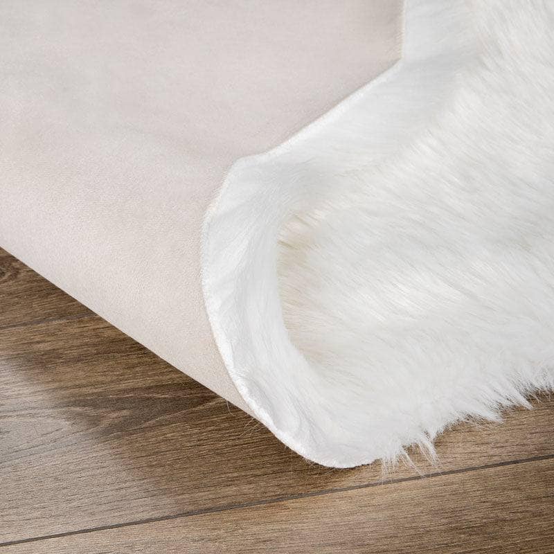 Rugs  -  Auckland White Faux Fur Rug - 70x200cm  -  50143437