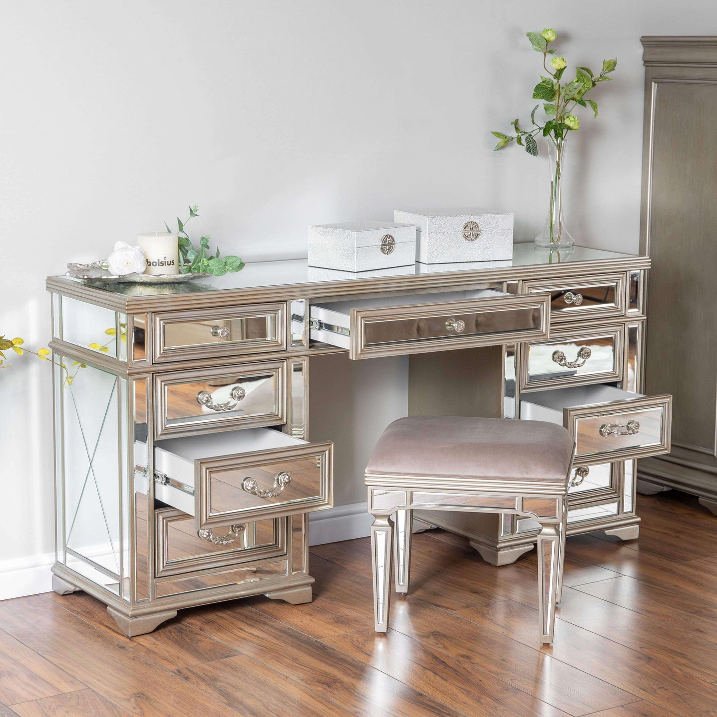 Furniture  -  Clio Dressing Table  -  50148690