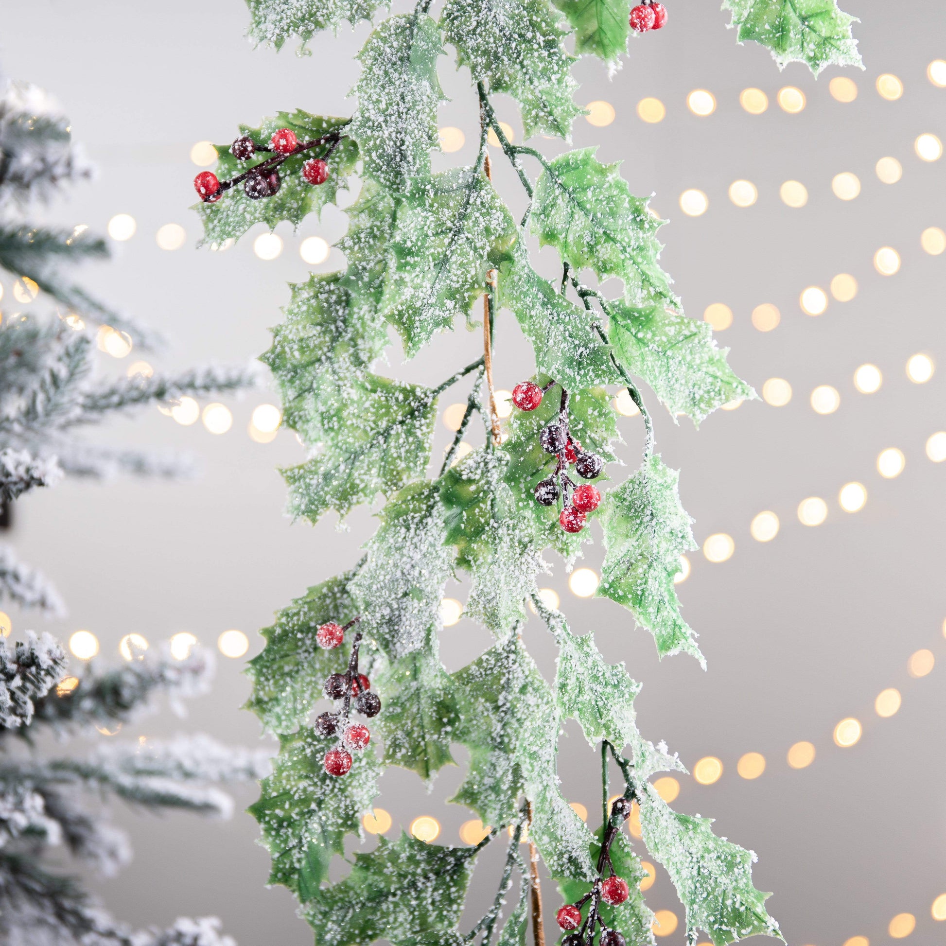 Christmas  -  Frosted Green Holly Garland - 188cm  -  60000875