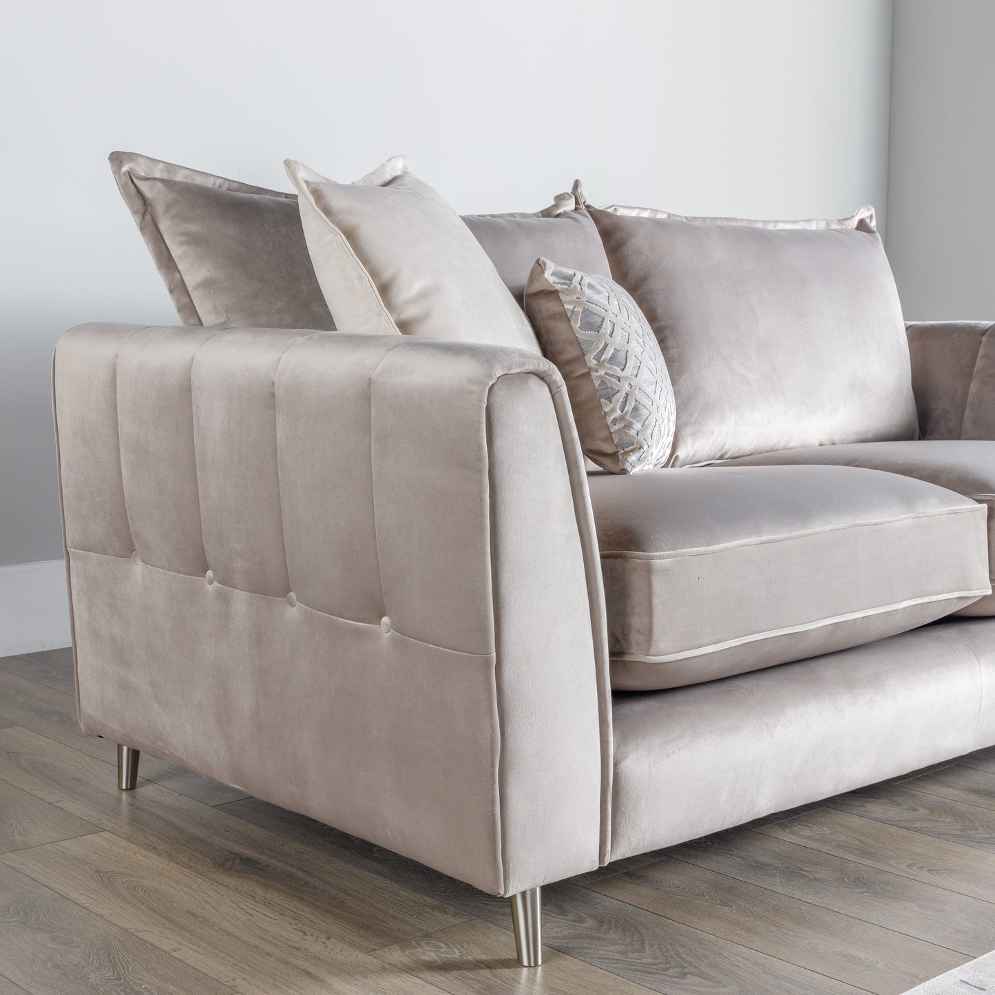 Furniture  -  Nice 3 Seater Sofa  -  60002824