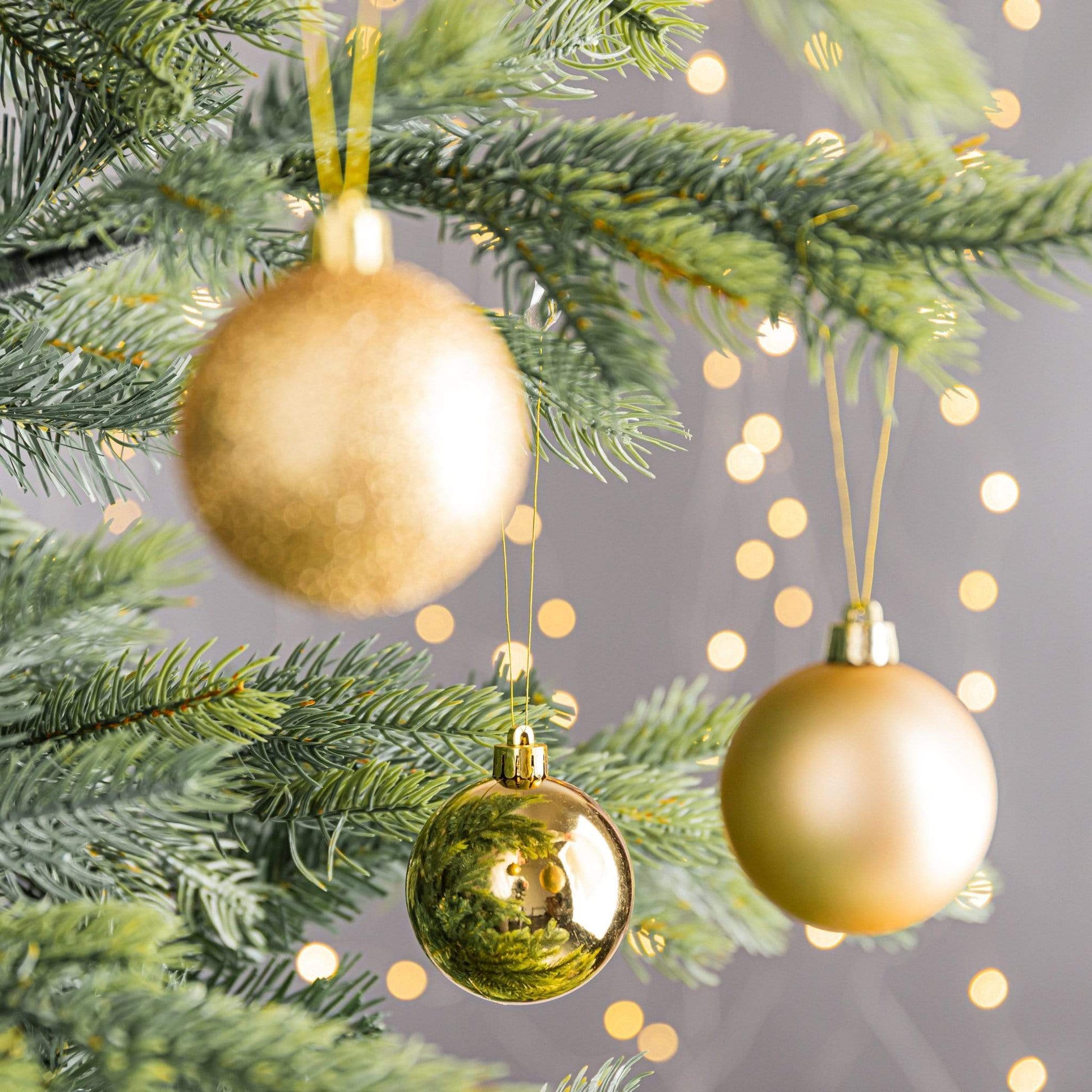 Christmas  -  Light Gold Shatterproof Shiny, Matt & Glitter Baubles - 10 pack  -  50110951