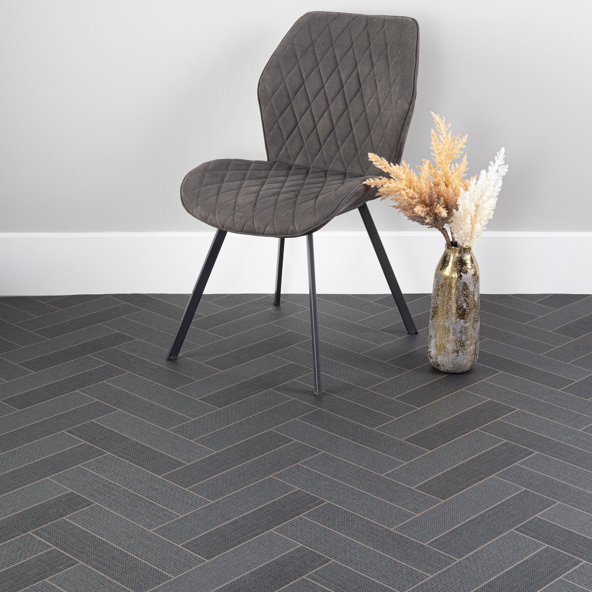 Flooring & Carpet  -  Mammoth Tile Black Sheet Vinyl 3m  -  50152308
