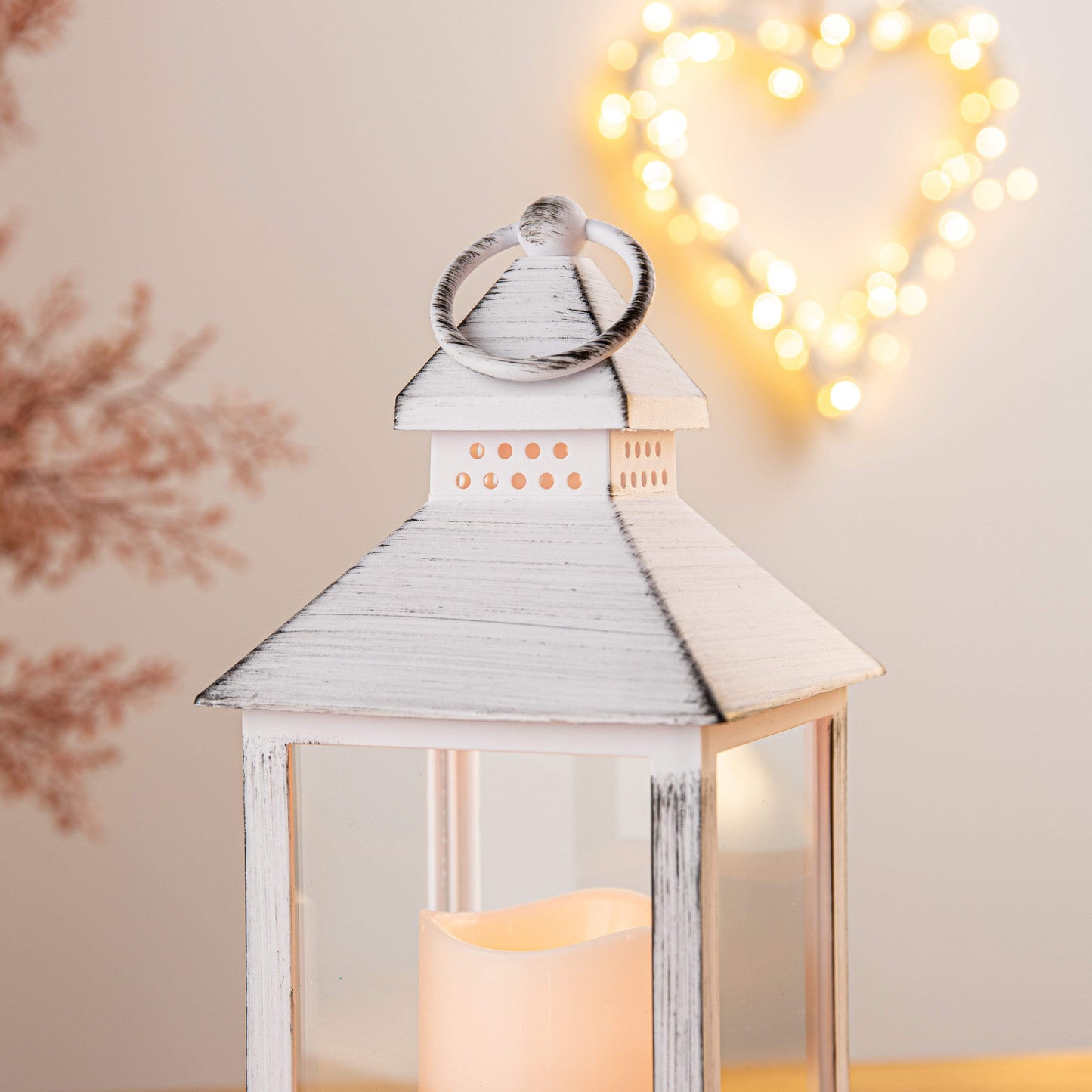 Christmas  -  Flickering White Lantern With Timer - 24cm  -  60001090
