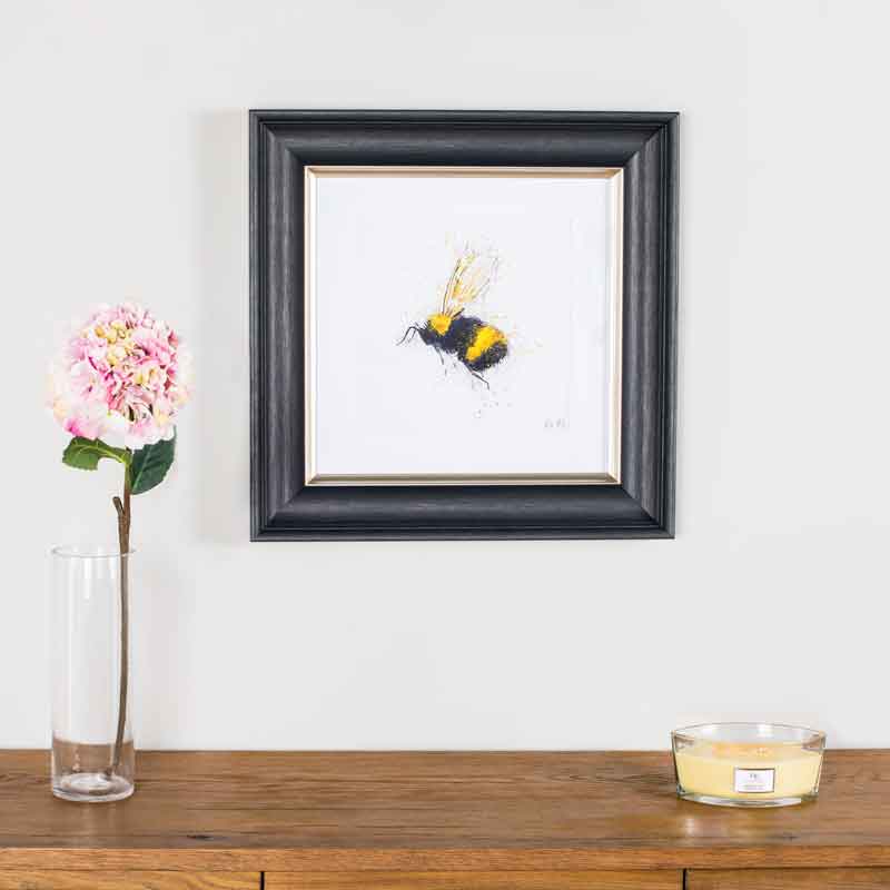 Pictures  -  Shh Flying Bee 55x55cm  -  60004049