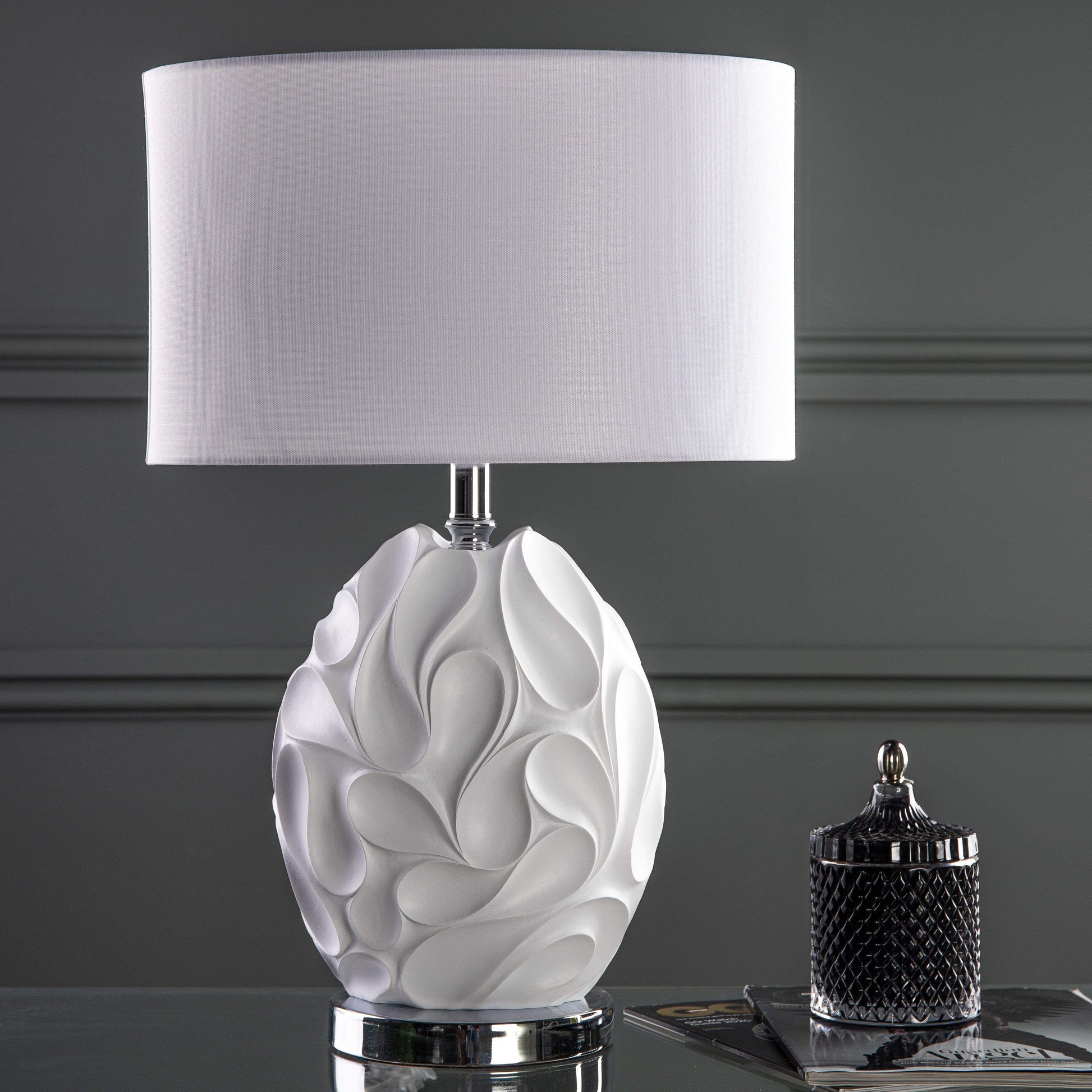 Lights  -  Zachary Table Lamp White Oval Complete With Shade  -  50142073